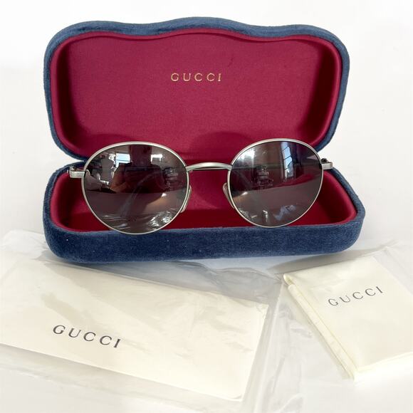 GUCCI Vintage GG Sunglasses Gray Violet Lens 1990s - Picture 3 of 10